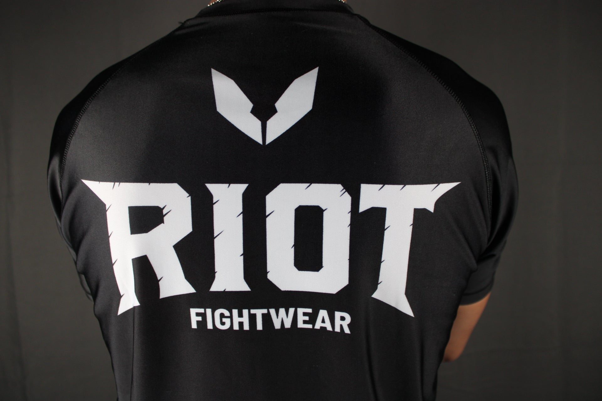 Rashguard Schwarz